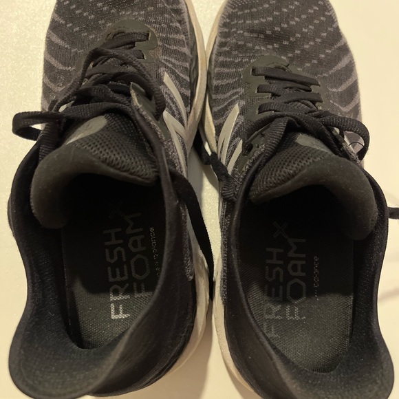 New Balance 860v11 Black Fresh Foam Womens Size 7 - Picture 3 of 7